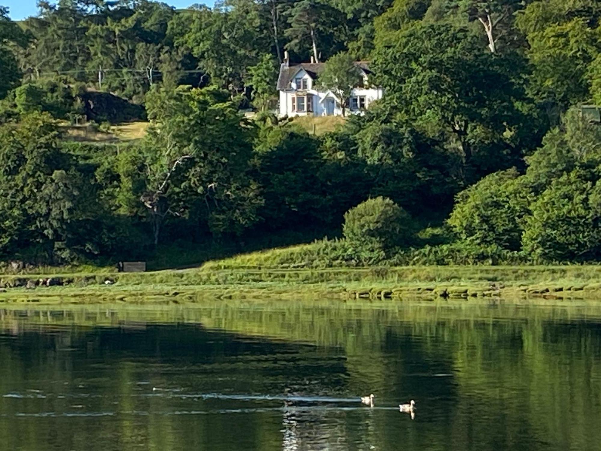 Glenaros Lodge Salen  ภายนอก รูปภาพ