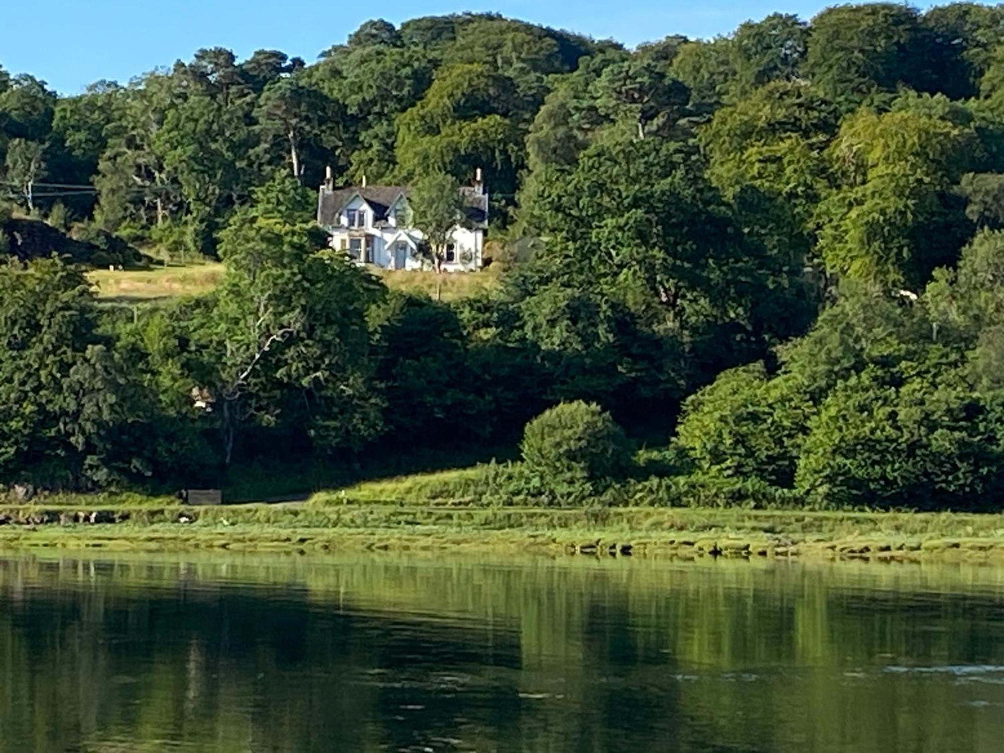 Glenaros Lodge Salen  ภายนอก รูปภาพ